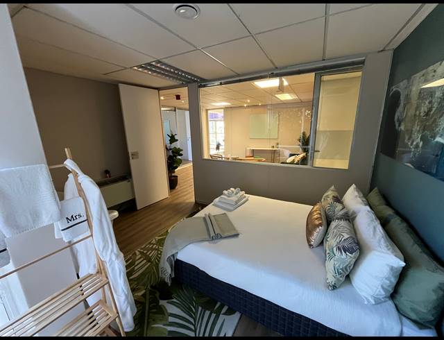 278M² OFFICE TO LET IN MOUILLE POINT